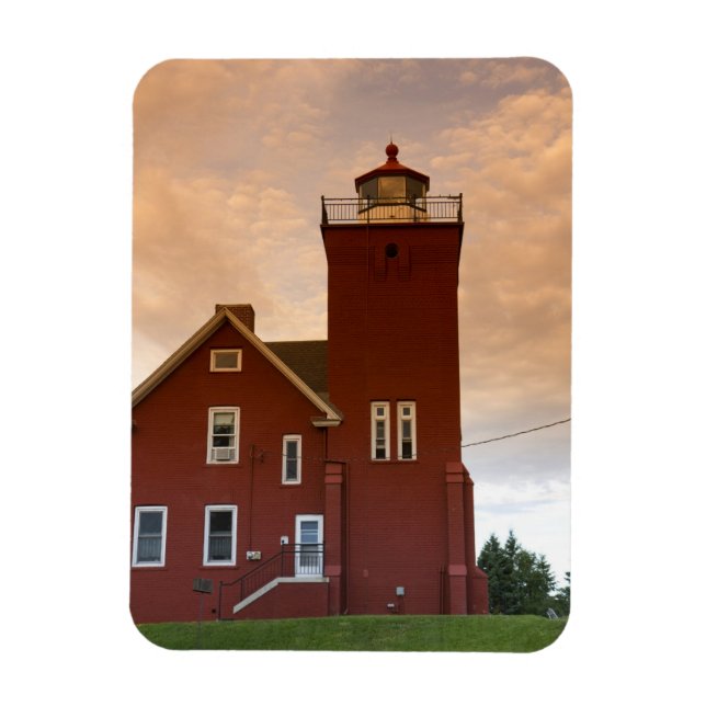 The Two Harbours Lighthouse overlooking Agate Bay Magnet (Vertical)
