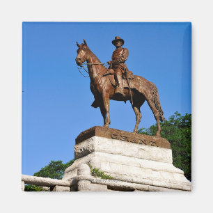 The Ulysses S. Grant statue atop the Grant Magnet