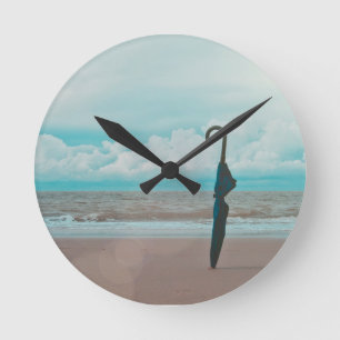 The umbrella - round clock