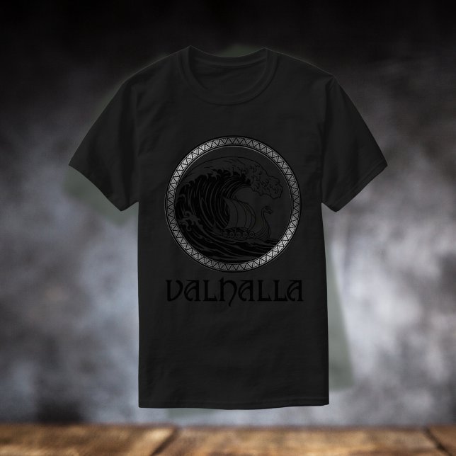 The Value of Vikingo T-Shirt (El Héroe enfrenta las Olas de la vida, diseño Vikingo mitología nórdica)