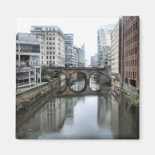 The Visible Boundary Magnet