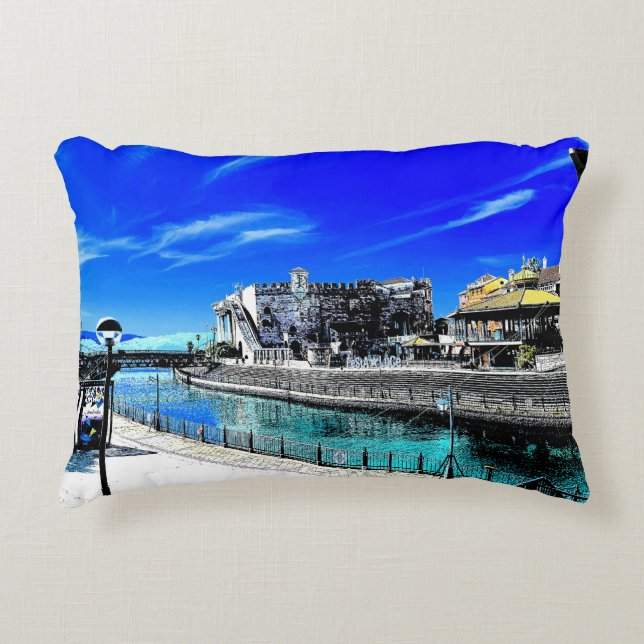 The White Phanto アクセントクッション Decorative Cushion (Front)