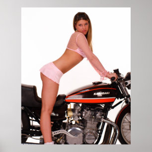 The Z1 with Model Cassie from "The Thing" Poster