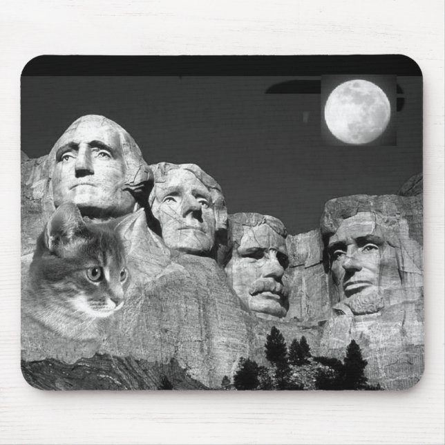 There's a Kitty on Mount Rushmore! Mouse Pad (Front)
