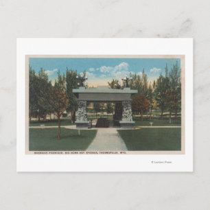 Thermopolis, WY - View of Washakie Fountain Postcard