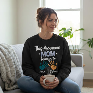 This Awesome Mum Belongs To Cosy Handprint Family  Sweatshirt