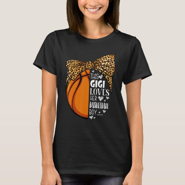 This Gigi Loves Her Basketball Boy Mother's Day Le T-Shirt (Front)