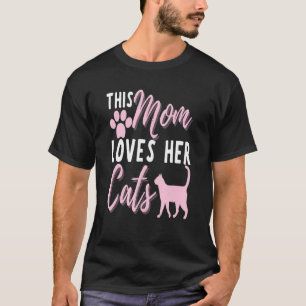 This Mom Loves Her Cats Cute Cat  Family Matching T-Shirt