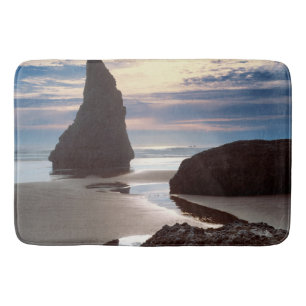 Thorn-Shaped seastack Face Rock Wayside, OR Bath Mat