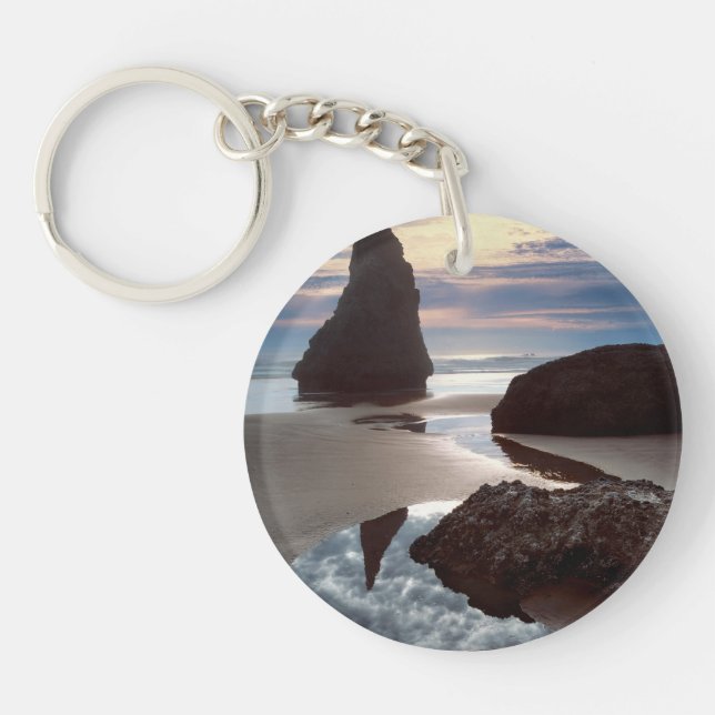 Thorn-Shaped seastack | Face Rock Wayside, OR Key Ring (Front)