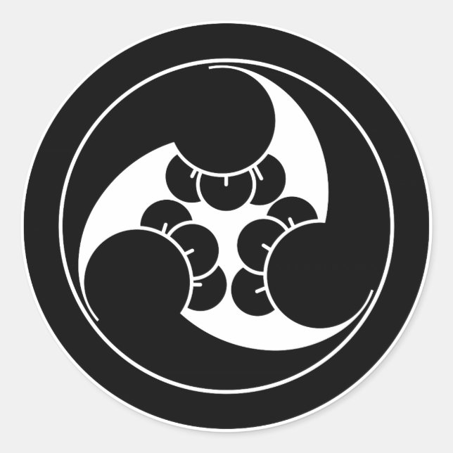 Three clockwise clove swirls in circle classic round sticker (Front)