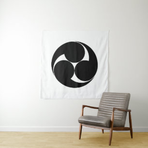 Three clockwise swirls (Jinuki) Tapestry