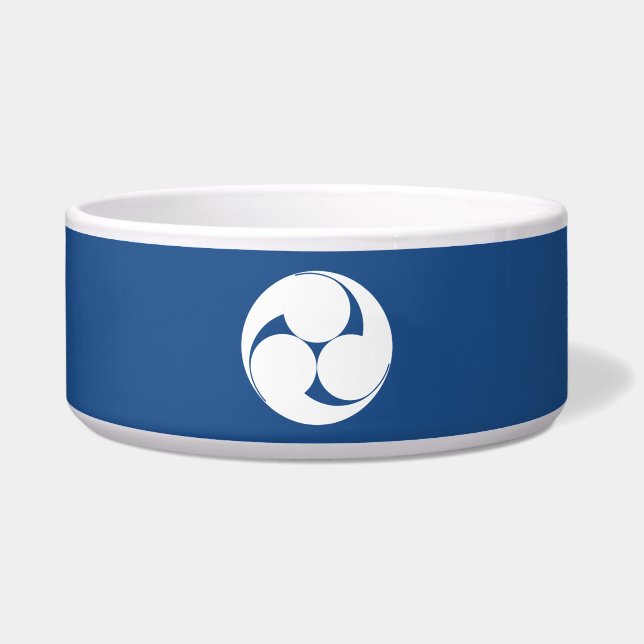 Three clockwise swirls (Sugaki) (Front)