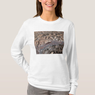 Three-dimensional view of the landscape T-Shirt