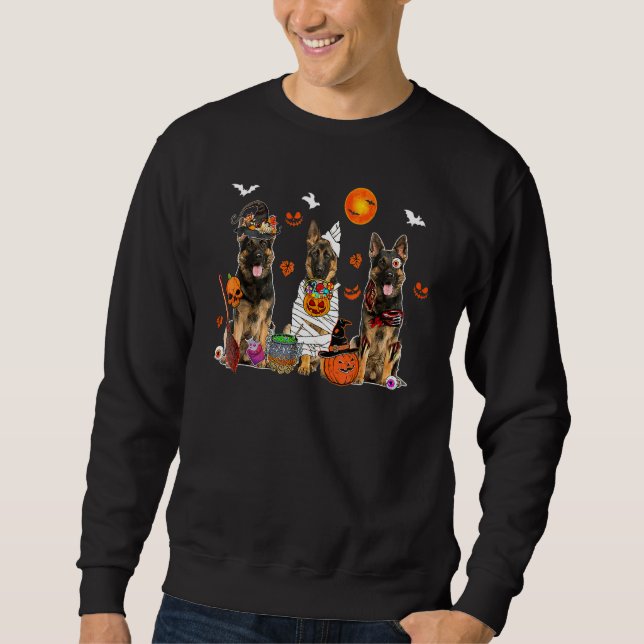 Three German Shepherd Dogs Witch Scary Mummy Hallo Sweatshirt (Front)
