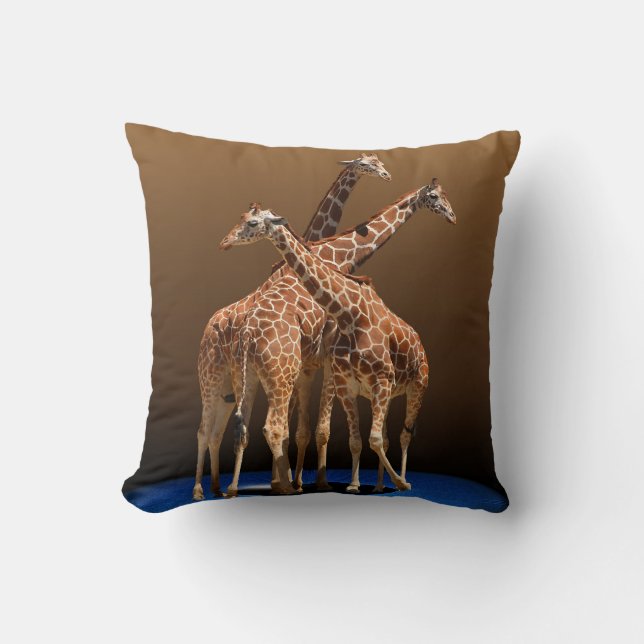 THREE GIRAFFES CUSHION (Front)