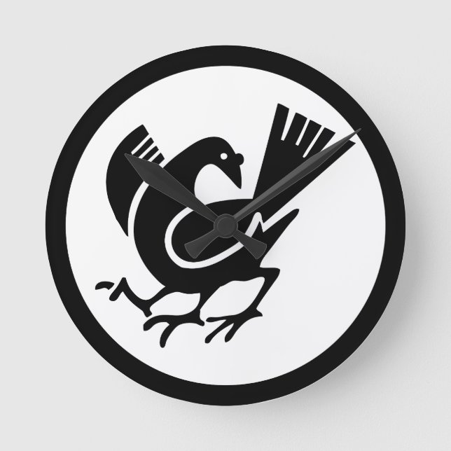 Three Legged Crow Round Clock (Front)