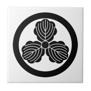 Three oak leaves(1) in circle ceramic tile