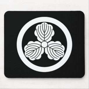 Three oak leaves(1) in circle mouse pad