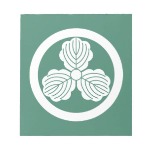 Three oak leaves(1) in circle notepad