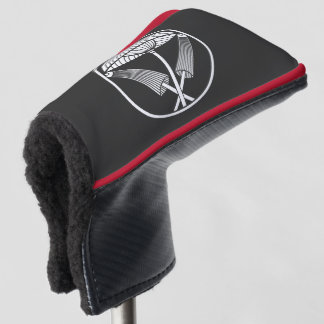 Three umbrellas in a threadlike ring golf head cover