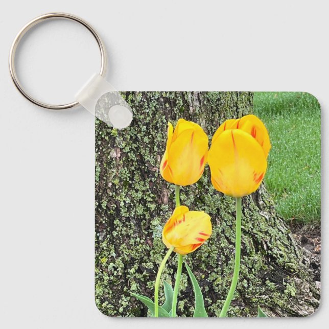 Three Yellow Tulips / Key Ring (Front)
