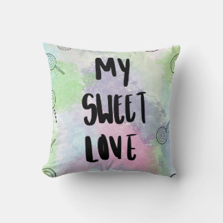 throw pillow 