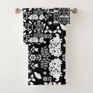 Throw Pillow Bath Towel Set