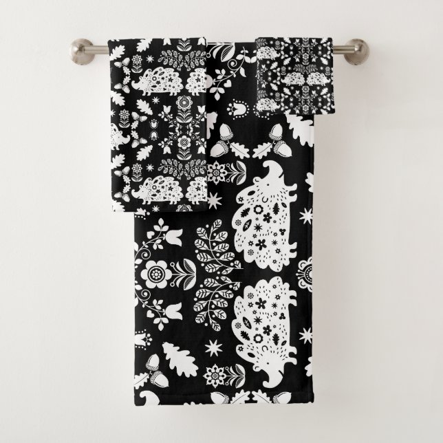 Throw Pillow Bath Towel Set (Insitu)