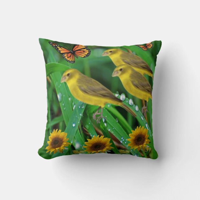 Throw Pillow Bird (Front)