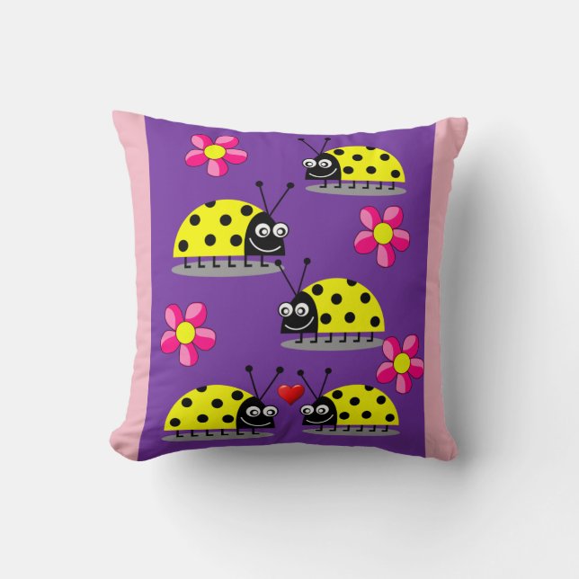 throw pillow decore ladybug (Front)
