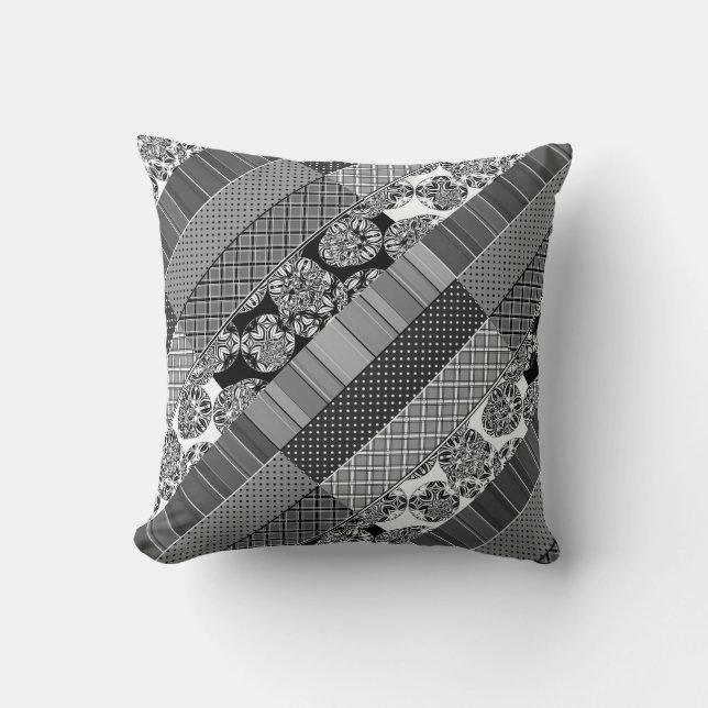 Throw Pillow Geometric ,Pattern , black and white  (Front)
