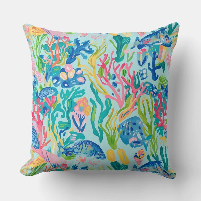 Throw pillow in stylish graphic (Front)