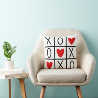Tic Tac Toe Valentine Pillow