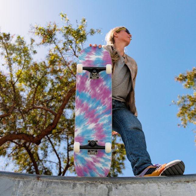 Tie Dye Skateboard (Outdoor 1)