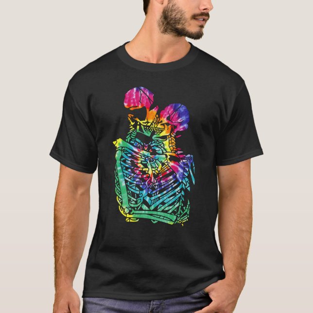 Tie Dye Skeletons Kissing Love LGBTQ Gay Lesbian M T-Shirt (Front)