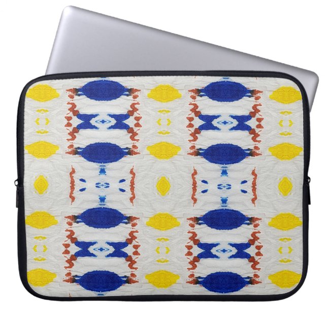 Tie Dye Texture. Shibori Pattern. Maroon, Ivory Ba Laptop Sleeve (Front)