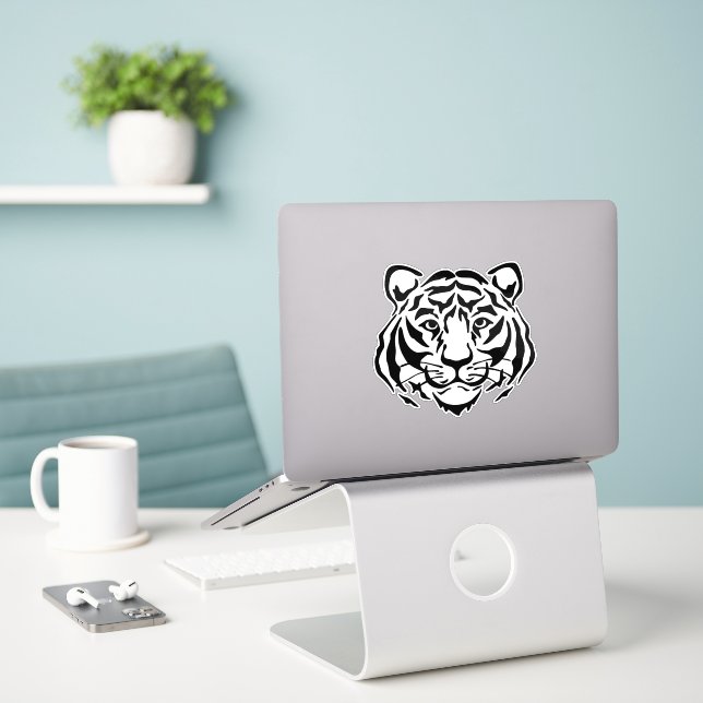 Tiger clipart (Laptop On Desk)