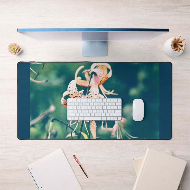 Tiger lilies desk mat (Office 1)