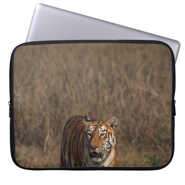 TIGER PORTRAIT LAPTOP SLEEVE (Front)