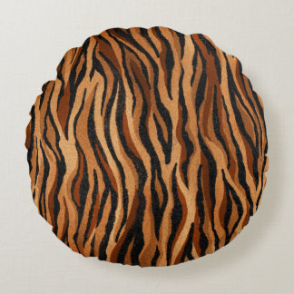 Tiger skin: hand-drawn seamless pattern. round cushion