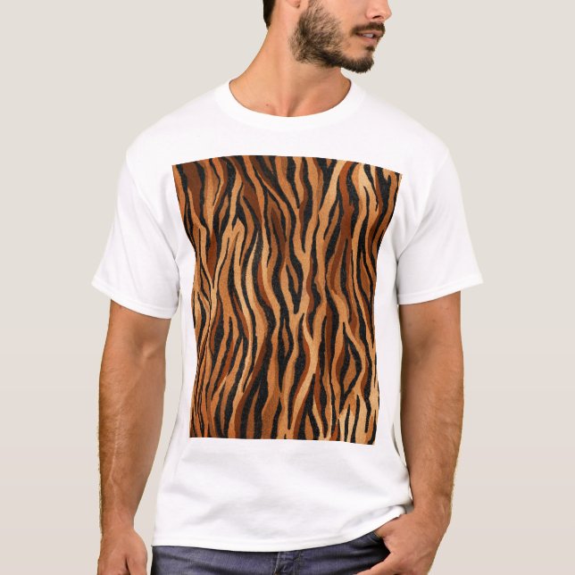 Tiger skin: hand-drawn seamless pattern. T-Shirt (Front)