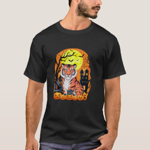 Tiger With Pumpkins Funny Scary Halloween Party T T-Shirt