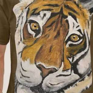 Tiger's Large Happy Face Multimedial T-Shirt