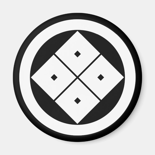 Tilted four-square-eyes in circle magnet (Front)