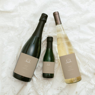 Timeless Vines Monogram Crest Beige Wine Label