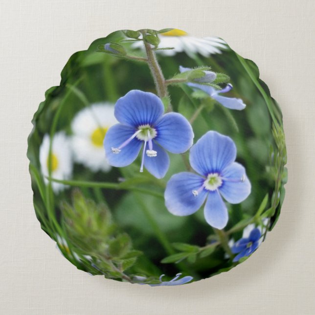 tiny blue flowers round cushion (Front)