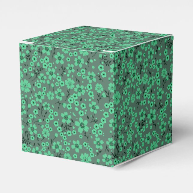 Tiny cute green floral pattern favour box (Front Side)