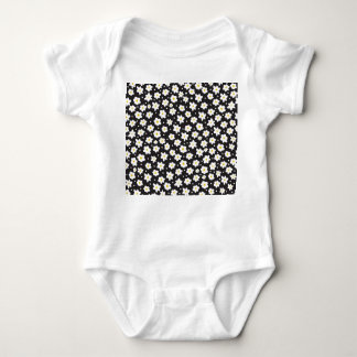 Tiny daisies, vintage, seamless background. baby bodysuit