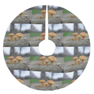 Tiny Toadstools Macro Tree Skirt